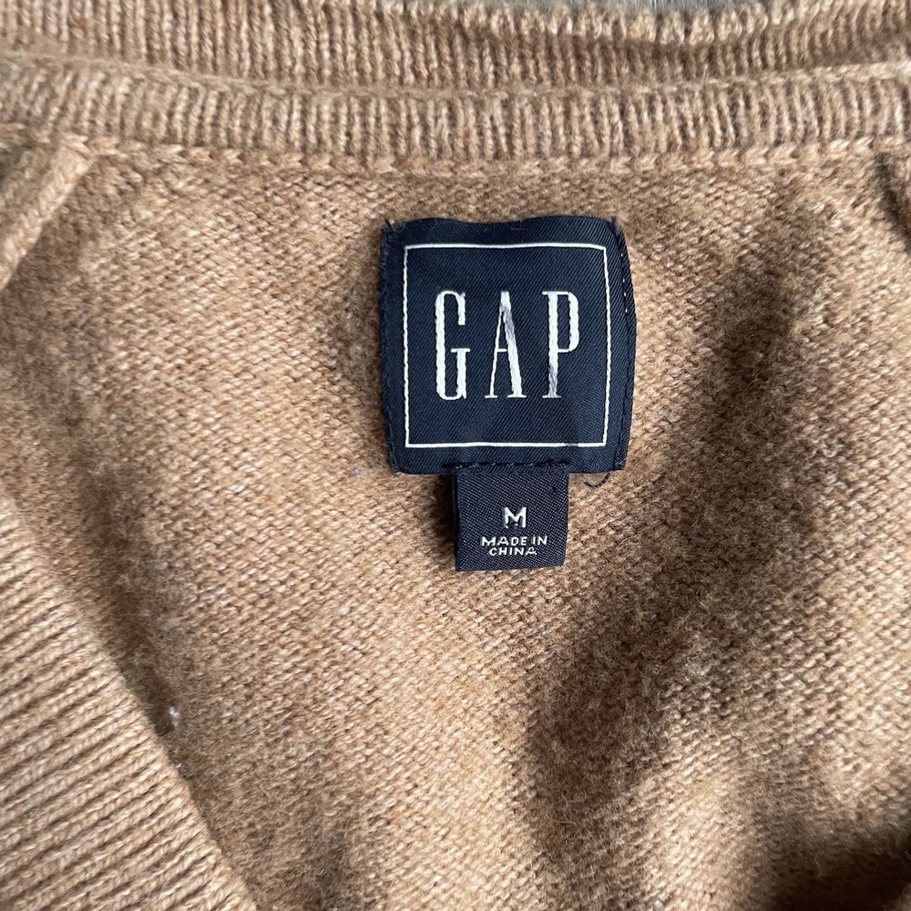 GAP Women's Cardigan Sweater Sweater Sz M Merino‎ Wool Brown Minimalist Classic - Picture 2 of 3